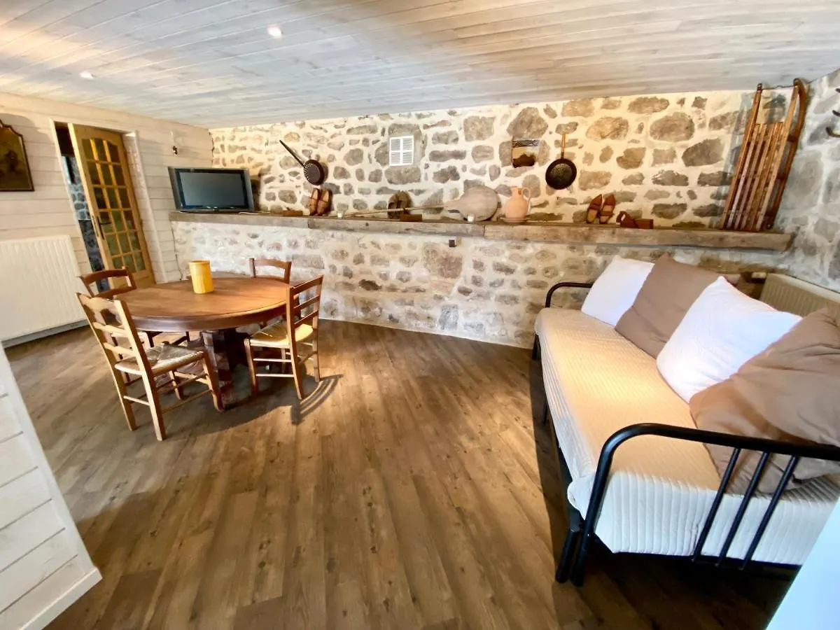 Gite De Groupe 160M2, 15P, Salle De Reception, Jardin, Terrasse Mazan-l'Abbaye